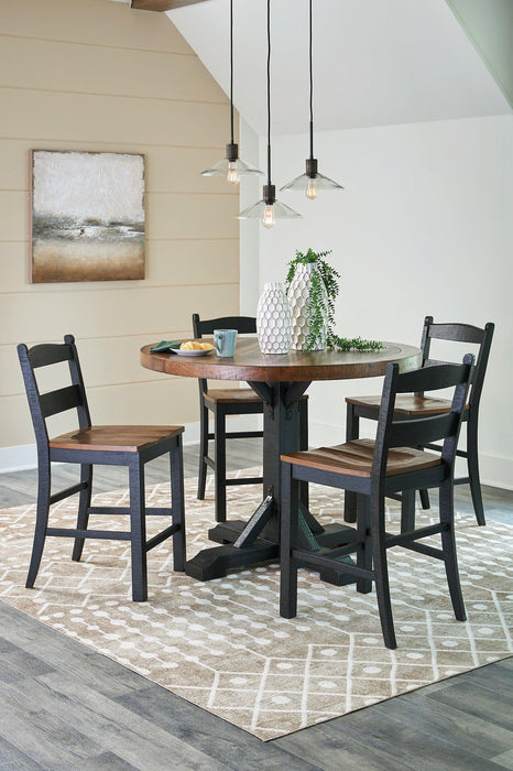 Valebeck Dining Room Set